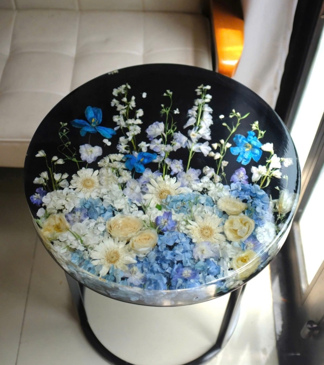 Bàn Decor Hoa Lá 